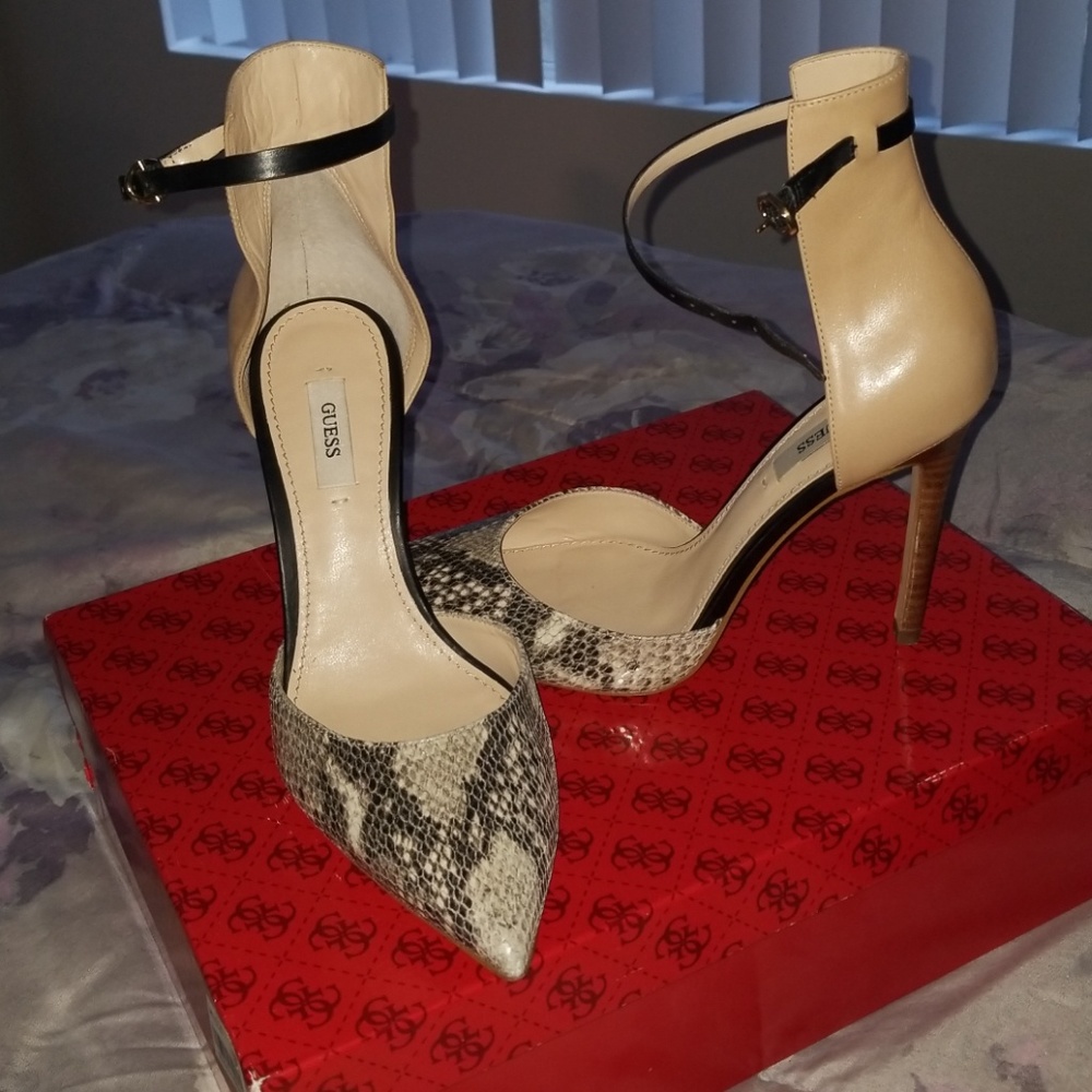 Snake skin Guess heels